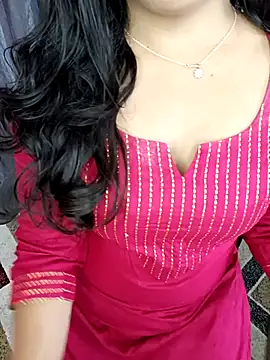 Snapshot of Tanvi-patil chatting on 13, 7, 2026 Tanvi-patil online show from 13, 7, 2026