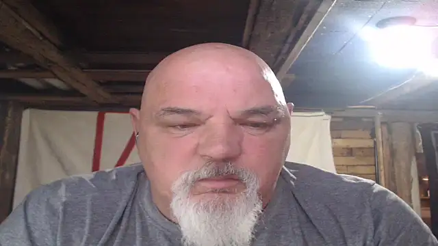 Snapshot of Newfiesausage1972 chatting on 29, 4, 2026 Newfiesausage1972 online show from 29, 4, 2026