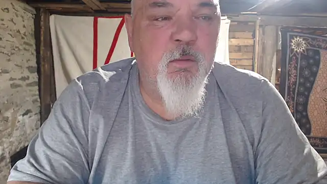 Snapshot of Newfiesausage1972 chatting on 13, 5, 2026 Newfiesausage1972 online show from 13, 5, 2026