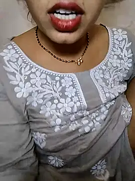 Snapshot of Simaran_bhabhi chatting on 22, 4, 2026 Simaran bhabhi online show from 22, 4, 2026