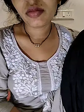 Snapshot of Simaran_bhabhi chatting on 27, 4, 2026 Simaran bhabhi online show from 27, 4, 2026