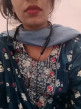 Snapshot of Simaran_bhabhi chatting on 5, 5, 2026 Simaran bhabhi online show from 5, 5, 2026