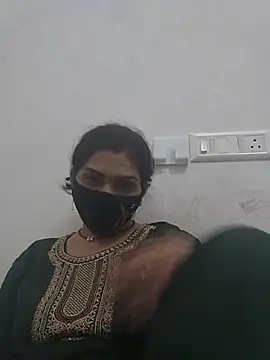 Snapshot of Simaran_bhabhi chatting on 24, 5, 2026 Simaran bhabhi online show from 24, 5, 2026