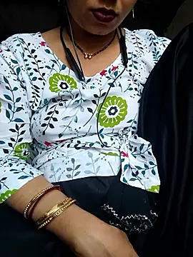 Snapshot of Simaran_bhabhi chatting on 9, 6, 2026 Simaran bhabhi online show from 9, 6, 2026