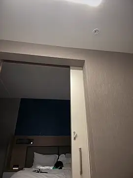 1BeautyN1Beast online show from 18, 11, 2025