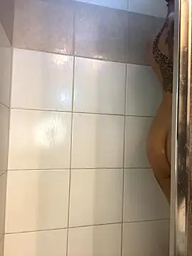 Shuggabutt online show from 8, 12, 2024