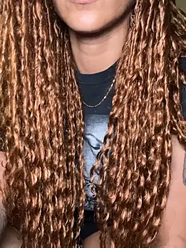 Snapshot of Shuggabutt chatting on 17, 4, 2026 Shuggabutt online show from 17, 4, 2026