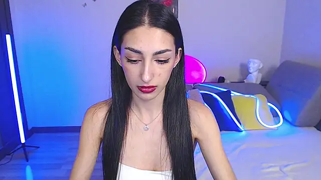 Lina Robbins online show from 9, 3, 2025