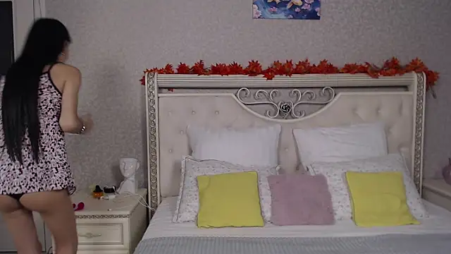 Lina Robbins online show from 7, 11, 2025