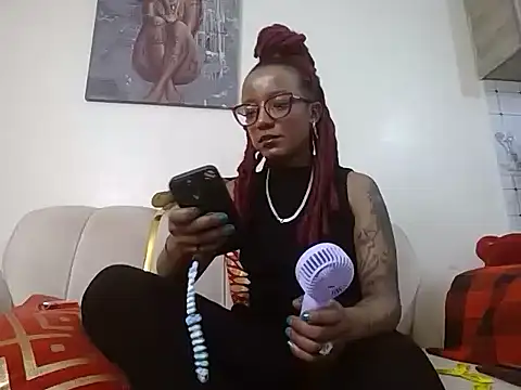 hoely grail01 online show from 18, 3, 2026