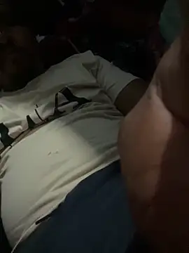 Snapshot of Alvarosexxx chatting on 29, 10, 2025 Alvarosexxx online show from 29, 10, 2025