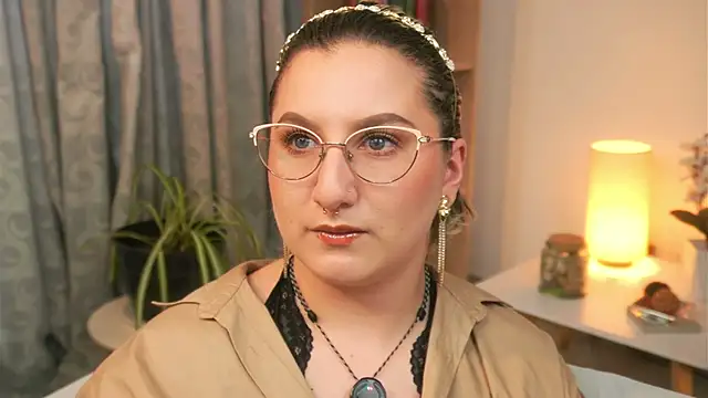 Ximenna Cruz online show from 10, 4, 2026