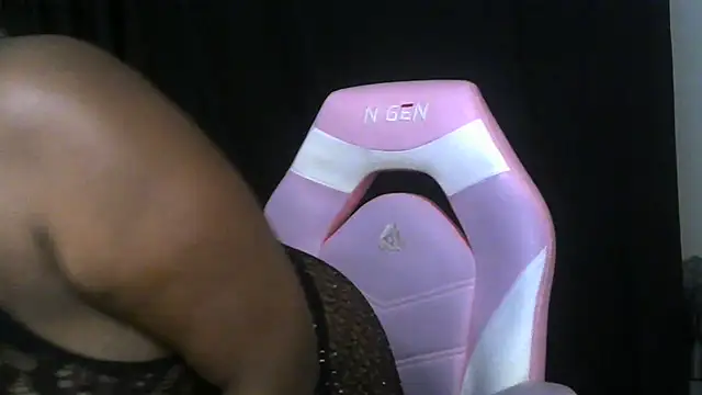 Snapshot of londynnvega chatting on 6, 7, 2026 londynnvega online show from 6, 7, 2026