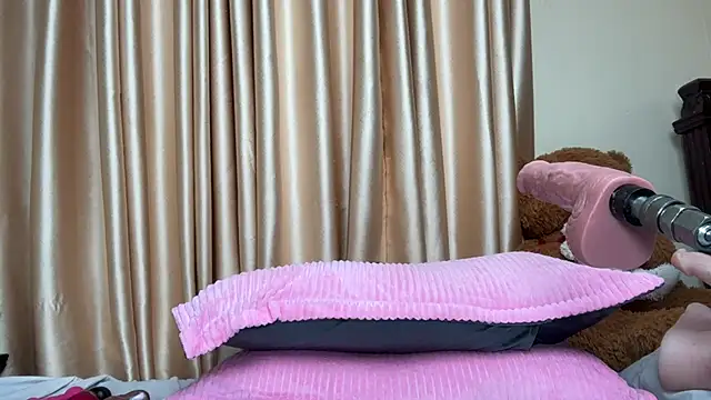 Snapshot of SexyAudreyFuck chatting on 14, 10, 2025 SexyAudreyFuck online show from 14, 10, 2025