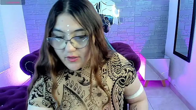 Snapshot of conniejames_m chatting on 31, 10, 2025 conniejames m online show from 31, 10, 2025