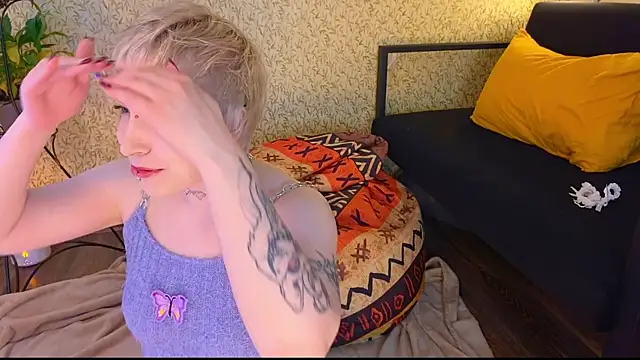 Snapshot of EmmyAmbros chatting on 14, 3, 2025 EmmyAmbros online show from 14, 3, 2025