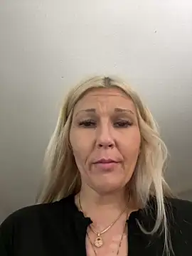 Snapshot of DaisyTailor chatting on 9, 6, 2026 DaisyTailor online show from 9, 6, 2026