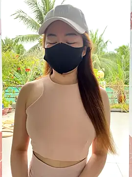 BabyThree  online show from 24, 9, 2025