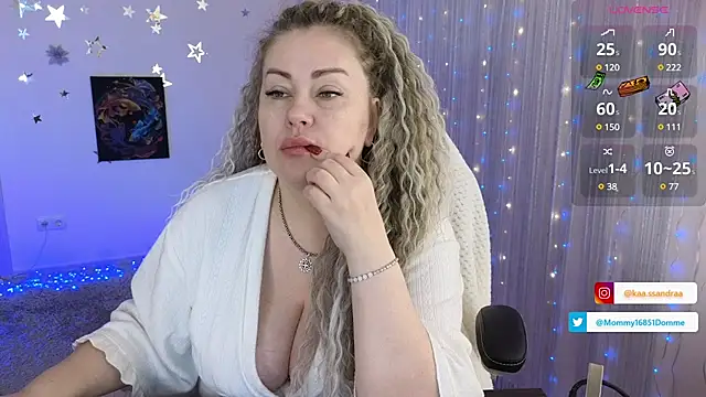 misskaassandraa online show from 19, 1, 2025