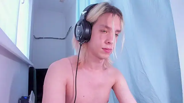 Snapshot of matt_spark chatting on 25, 2, 2025 matt spark online show from 25, 2, 2025