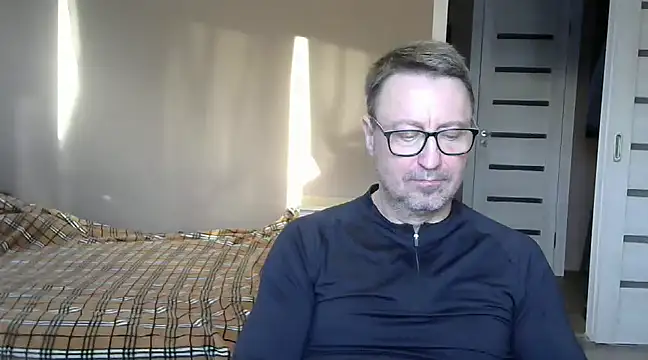 Snapshot of HarrySnake chatting on 13, 12, 2024 HarrySnake online show from 13, 12, 2024