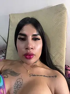 saragill323 online show from 31, 1, 2025