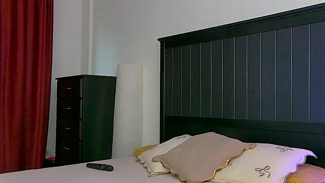 Yanira Muslim online show from 12, 4, 2026