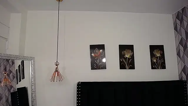 innocentlady  online show from 7, 3, 2025