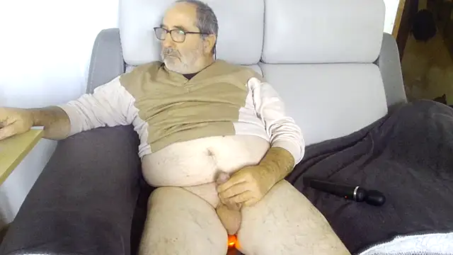 Snapshot of gillou1234 chatting on 24, 9, 2025 gillou1234 online show from 24, 9, 2025