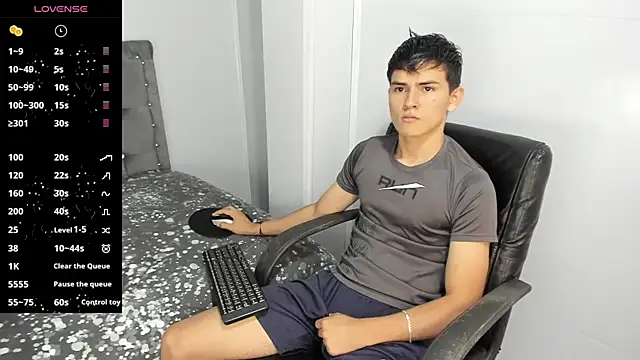 Snapshot of Jacobb_Lee chatting on 21, 12, 2024 Jacobb Lee online show from 21, 12, 2024