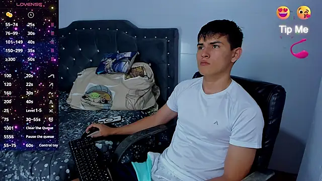 Snapshot of Jacobb_Lee chatting on 4, 10, 2025 Jacobb Lee online show from 4, 10, 2025