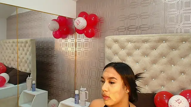 Sara Desire online show from 11, 2, 2025