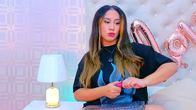 Sara Desire online show from 8, 2, 2026