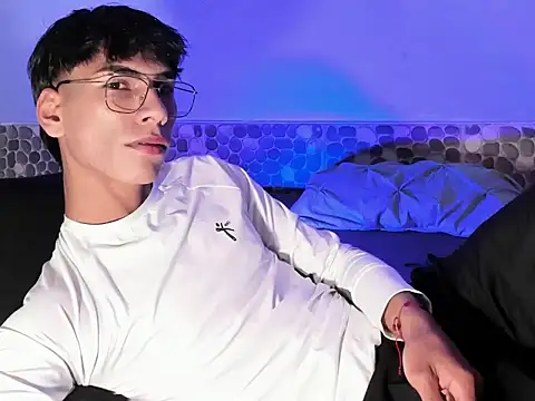 Snapshot of Teo_skinny chatting on 15, 1, 2025 Teo skinny online show from 15, 1, 2025