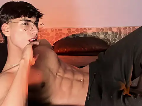 Snapshot of Teo_skinny chatting on 16, 1, 2025 Teo skinny online show from 16, 1, 2025