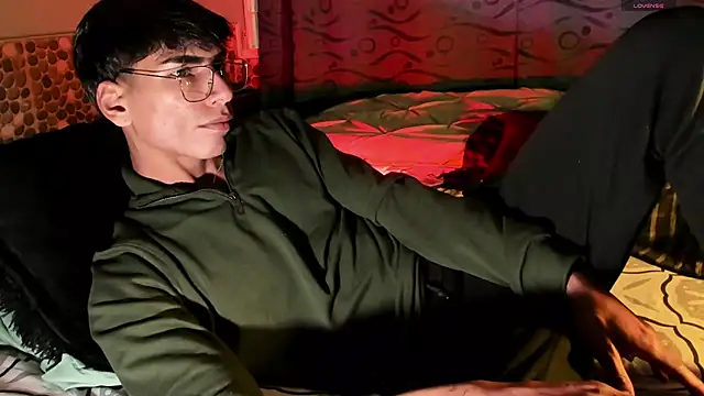 Snapshot of Teo_skinny chatting on 20, 2, 2025 Teo skinny online show from 20, 2, 2025