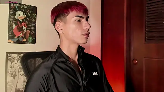 Snapshot of Teo_skinny chatting on 22, 11, 2025 Teo skinny online show from 22, 11, 2025