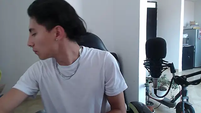 jay dimarco2 online show from 21, 12, 2025