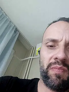 CashhoOUT online show from 4, 4, 2026