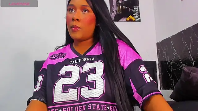 kriixtybrown online show from 13, 4, 2026