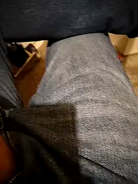 A man in public online show from 1, 10, 2025