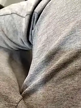 A man in public online show from 1, 2, 2026