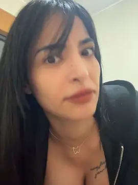 Snapshot of 666THE_AraB__LaTiinaz chatting on 11, 11, 2025 666THE AraB LaTiinaz online show from 11, 11, 2025