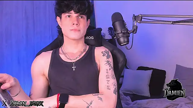 Snapshot of cinnamon_boyxxx chatting on 20, 9, 2025 cinnamon boyxxx online show from 20, 9, 2025