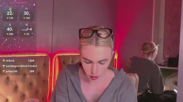 DanielPaige  online show from 6, 2, 2025