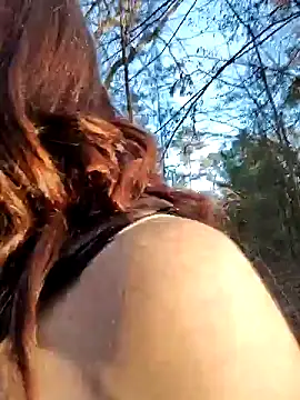 Genevieve143 online show from 2, 2, 2025