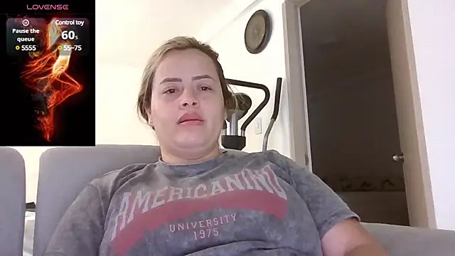 saramartinez1000 online show from 29, 1, 2025