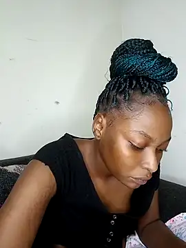 Midnight Clique  online show from 9, 1, 2025