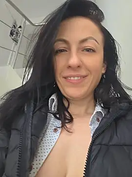 lovewildguy1 online show from 10, 4, 2026