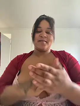 yourfavlightskinn online show from 20, 11, 2025